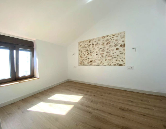 Image No.5-3 Bed Townhouse for sale