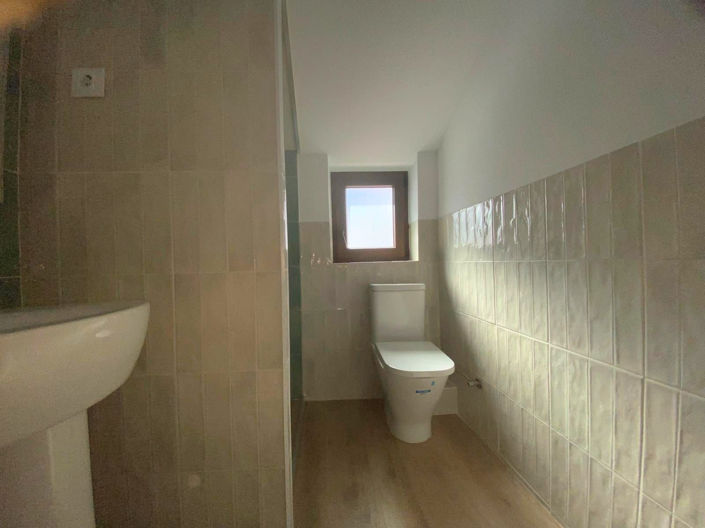 Image No.6-3 Bed Townhouse for sale