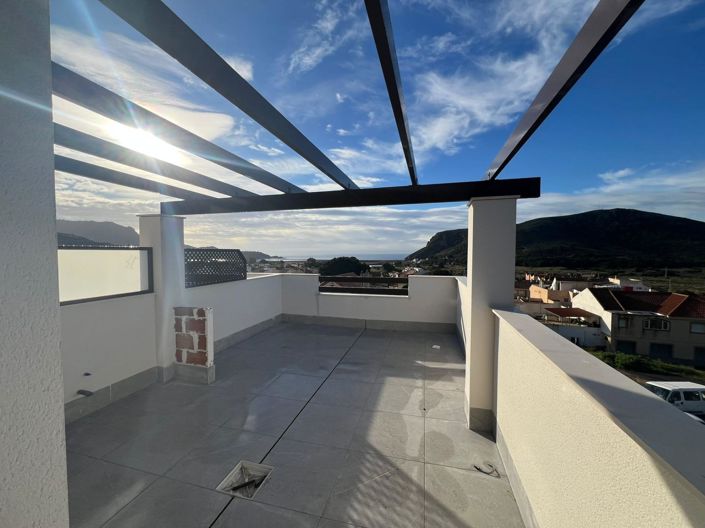 Image No.20-2 Bed Townhouse for sale