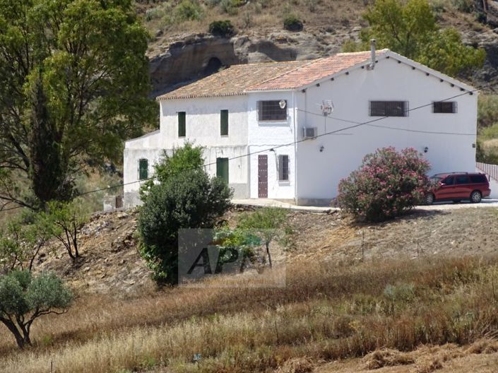 Image No.3-5 Bed Country House for sale