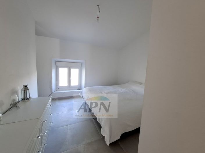 Image No.47-5 Bed Country House for sale