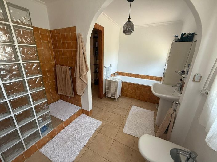 Image No.37-5 Bed Finca for sale