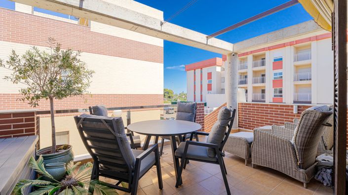 Image No.10-3 Bed Apartment for sale