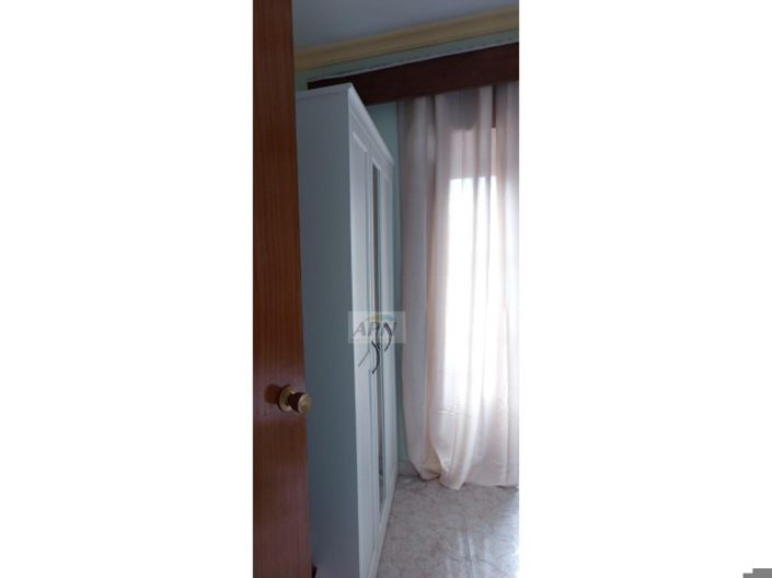 Image No.13-3 Bed Townhouse for sale