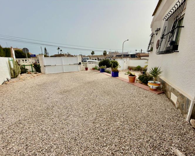 Image No.15-3 Bed Villa for sale