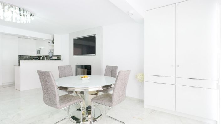 Image No.33-4 Bed Townhouse for sale