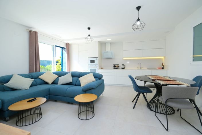 Image No.8-2 Bed Apartment for sale