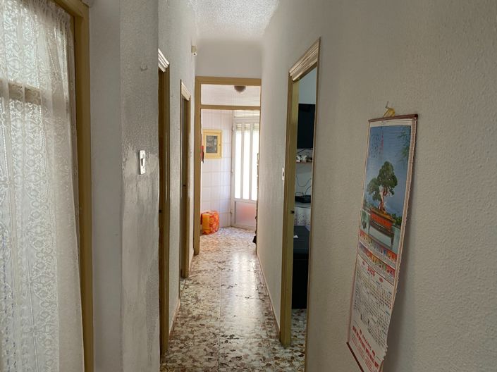 Image No.20-4 Bed Apartment for sale