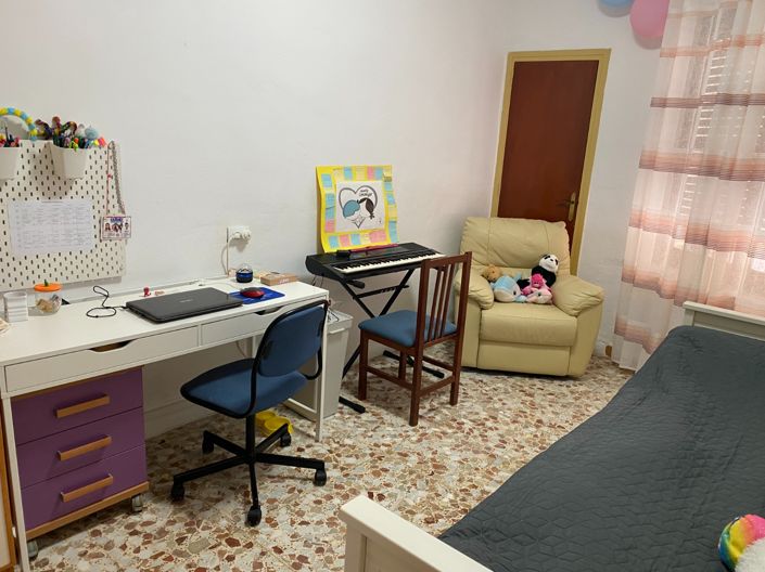 Image No.6-4 Bed Apartment for sale