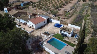 43845-semi-detached-villa-for-sale-in-yecla-3
