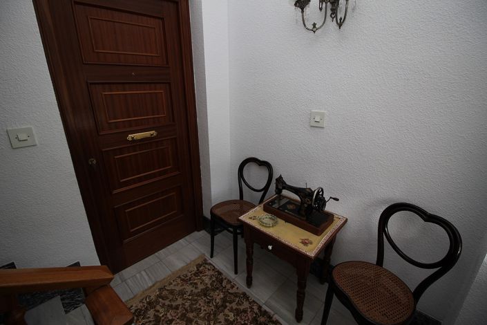 Image No.24-4 Bed Townhouse for sale