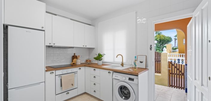 Image No.24-2 Bed Townhouse for sale