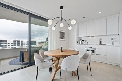 8-e64a9055bba3e77ac8aca3b893cdf826