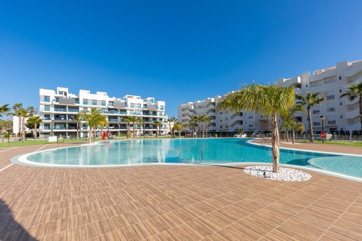 Image No.44-2 Bed Apartment for sale