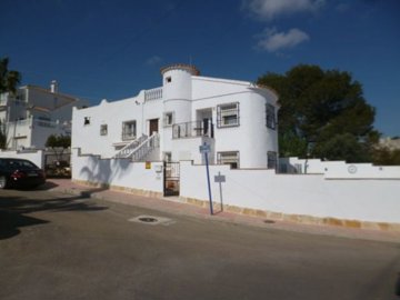 6935-villa-for-sale-in-villamartin-3409996-la