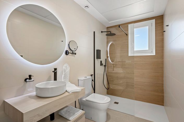 Image No.18-3 Bed Apartment for sale