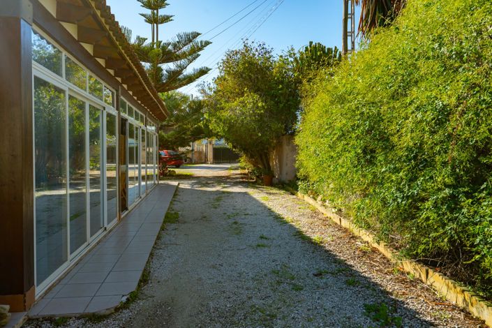 Image No.39-2 Bed Villa for sale