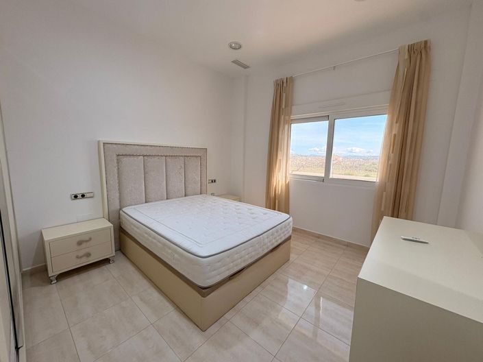 Image No.24-4 Bed Villa for sale