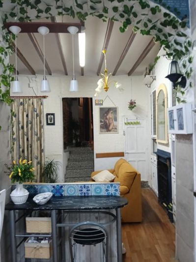 Image No.24-4 Bed Townhouse for sale