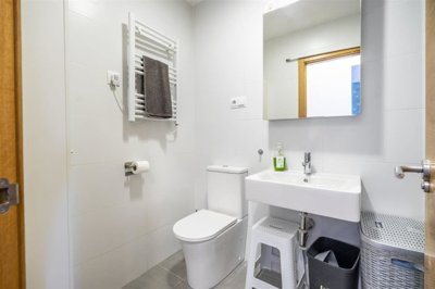 plbayfe-yuy98ejhsl1yfw