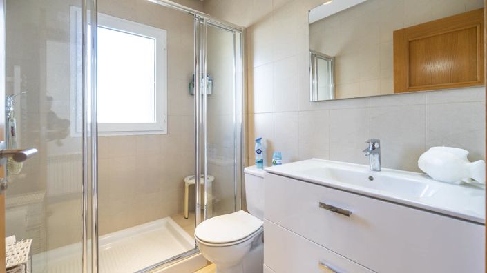 Image No.17-3 Bed Villa for sale