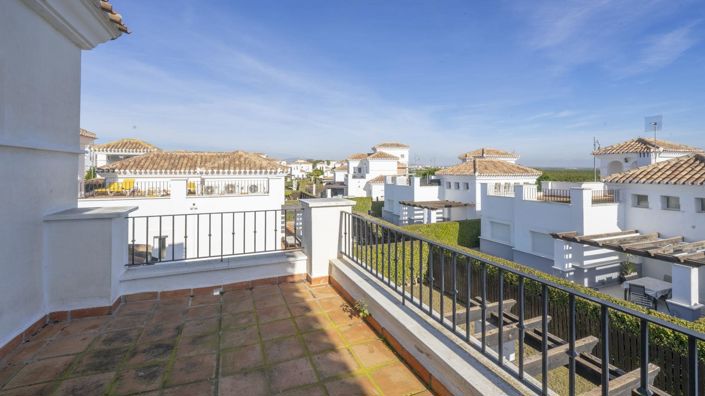 Image No.20-3 Bed Villa for sale