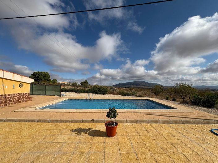 Image No.23-3 Bed Villa for sale