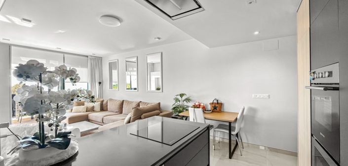 Image No.12-3 Bed Apartment for sale