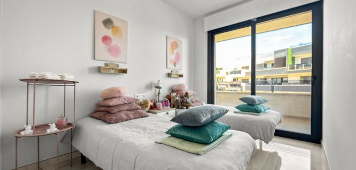 Image No.14-3 Bed Apartment for sale