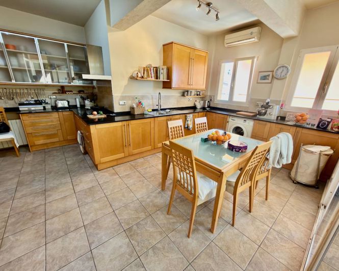 Image No.3-3 Bed Villa for sale