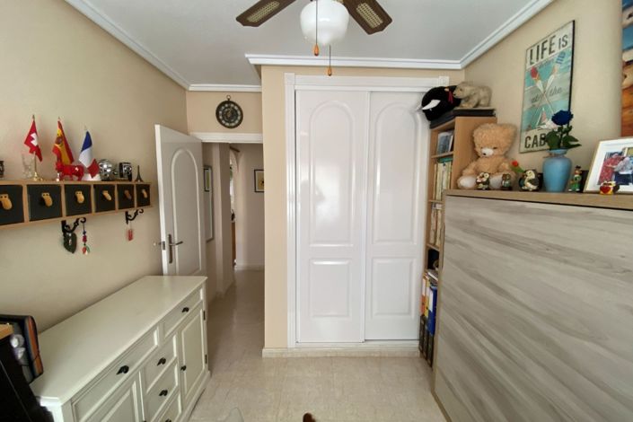 Image No.17-2 Bed Apartment for sale