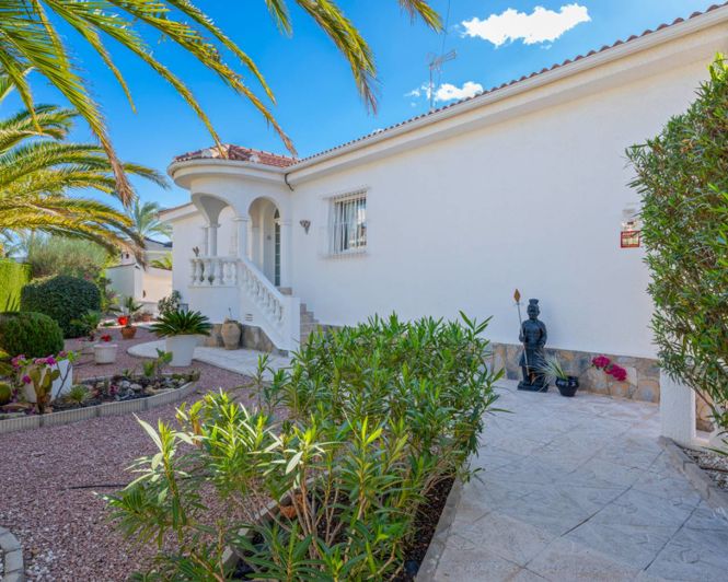 Image No.25-4 Bed Villa for sale