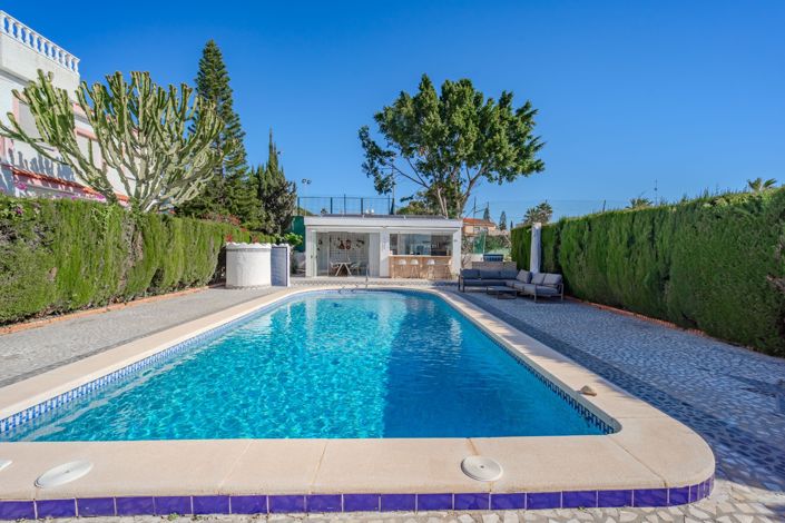 Image No.3-3 Bed Villa for sale