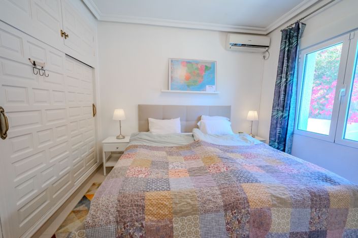 Image No.30-3 Bed Villa for sale