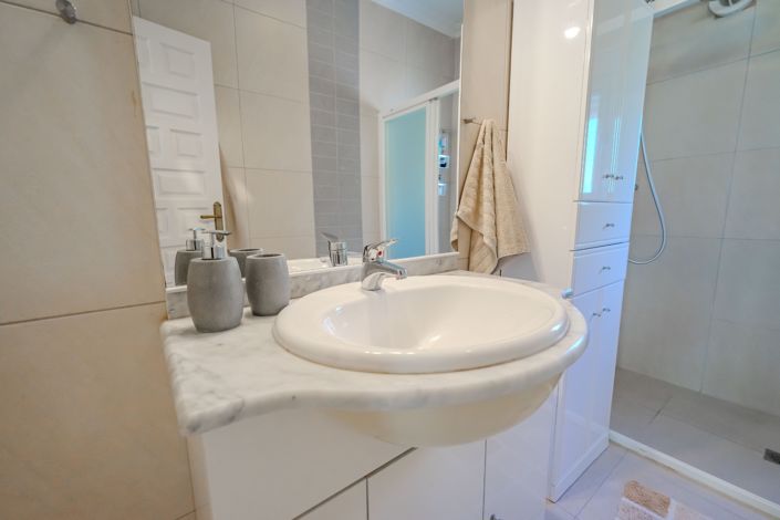 Image No.43-3 Bed Villa for sale