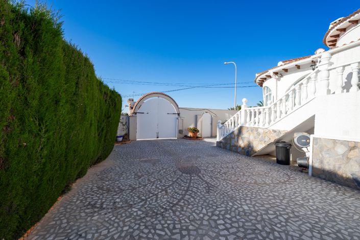 Image No.8-3 Bed Villa for sale