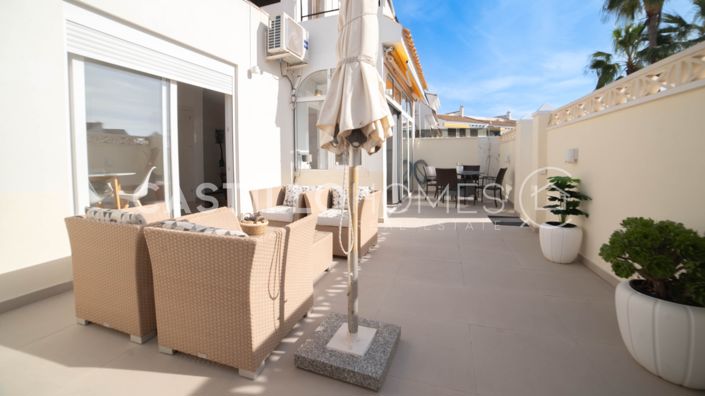 Image No.3-Bungalow de 2 chambres à vendre à Torrevieja