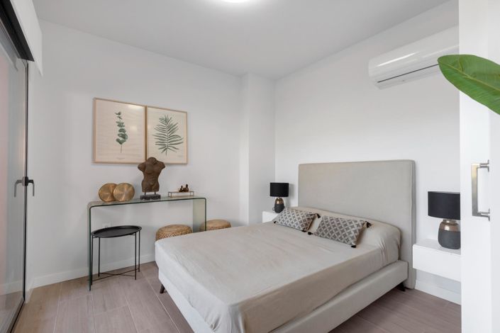Image No.20-2 Bed Apartment for sale