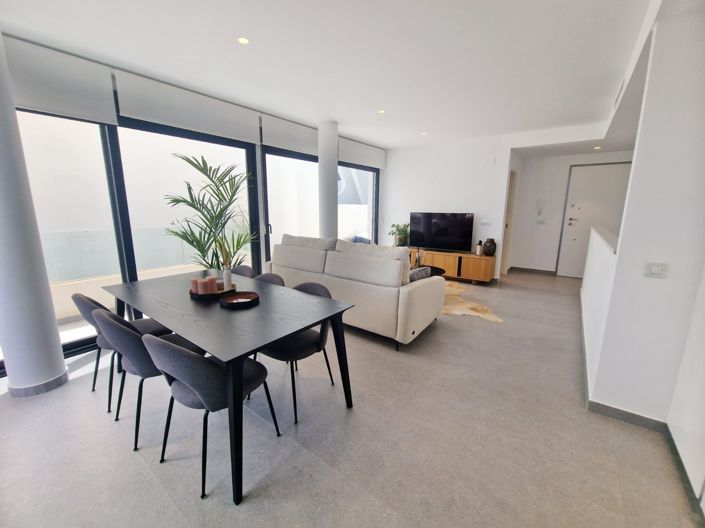 Image No.10-4 Bed Villa for sale