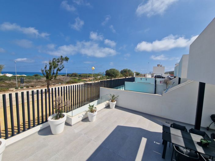 Image No.43-4 Bed Villa for sale