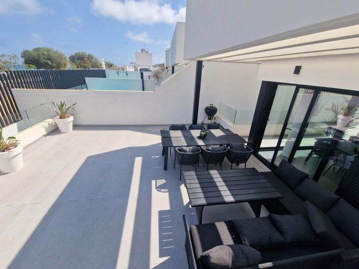 Image No.7-4 Bed Villa for sale