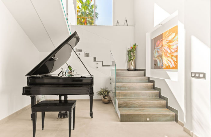 Image No.16-6 Bed Villa for sale