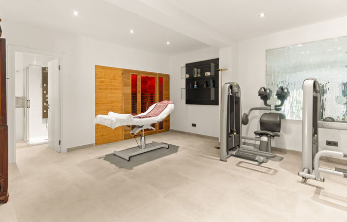 Image No.17-6 Bed Villa for sale