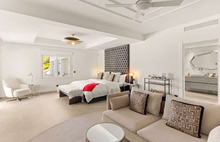 Image No.25-6 Bed Villa for sale