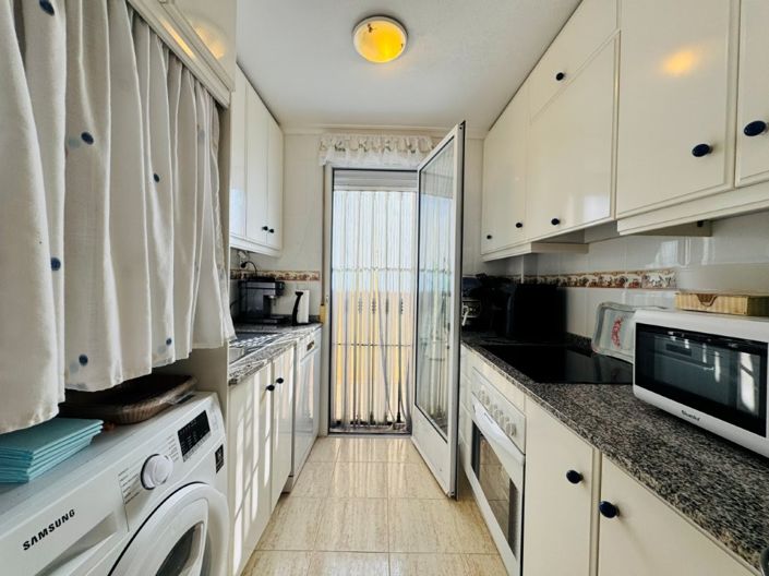 Image No.18-2 Bed Apartment for sale