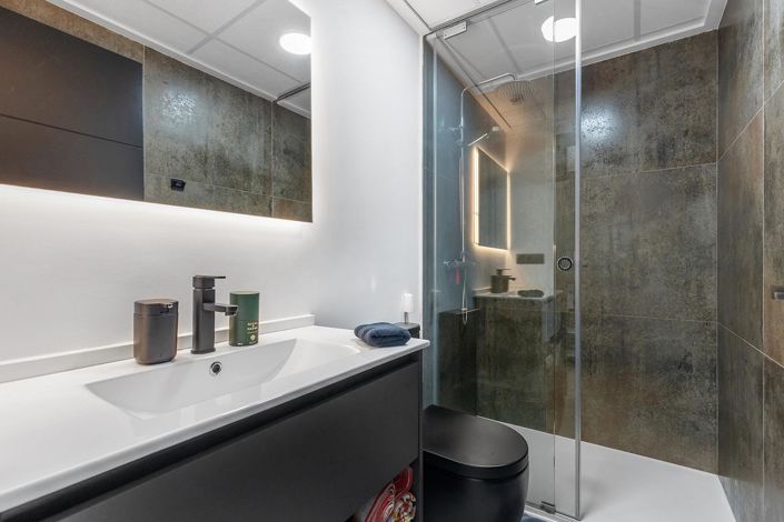 Image No.23-2 Bed Apartment for sale