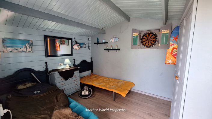 Image No.22-3 Bed Country House for sale