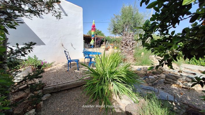 Image No.36-3 Bed Country House for sale