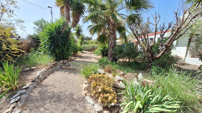 Image No.37-3 Bed Country House for sale