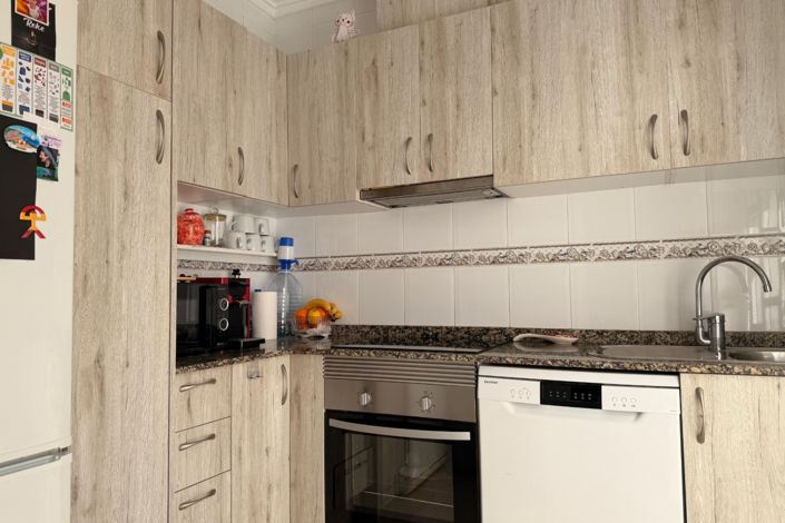 Image No.4-2 Bed Villa for sale